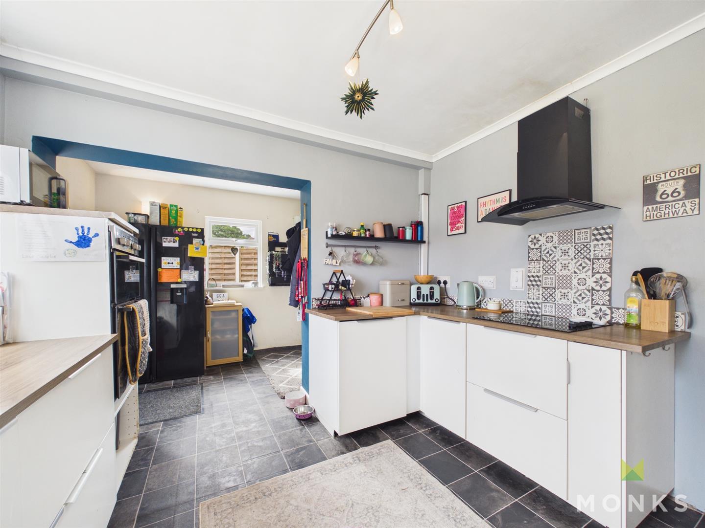 17 Callow Crescent, Shropshire, SY5 0BZ For Sale